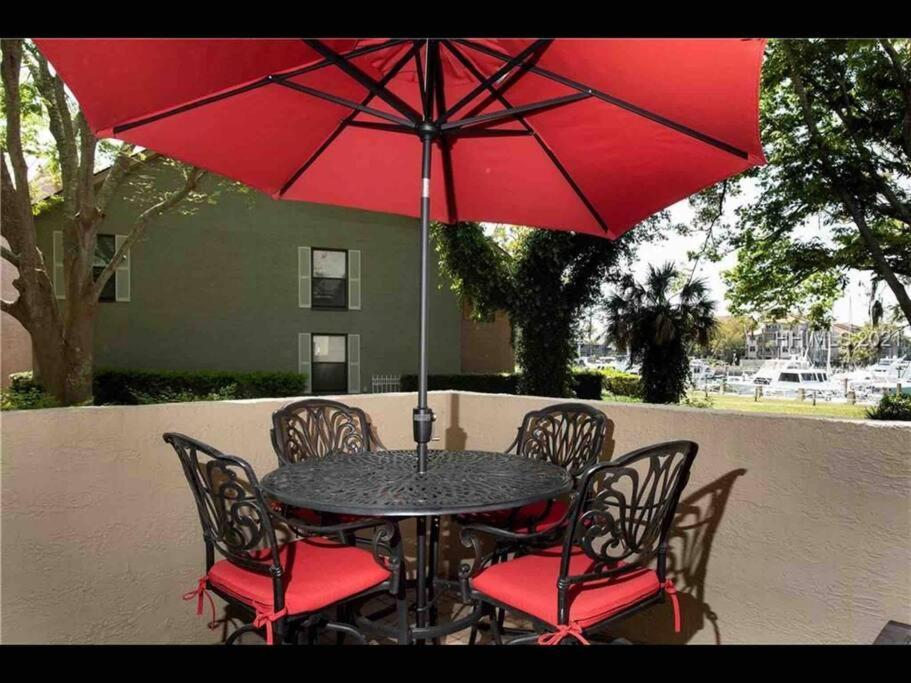 In The Heart Of Harbour Town 2Br 2Ba Pool Access Close To Beach Hilton Head Island Kültér fotó