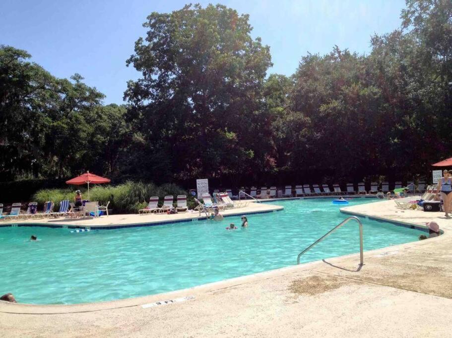 In The Heart Of Harbour Town 2Br 2Ba Pool Access Close To Beach Hilton Head Island Kültér fotó