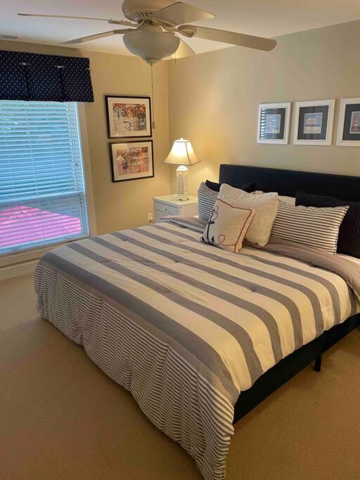 In The Heart Of Harbour Town 2Br 2Ba Pool Access Close To Beach Hilton Head Island Kültér fotó