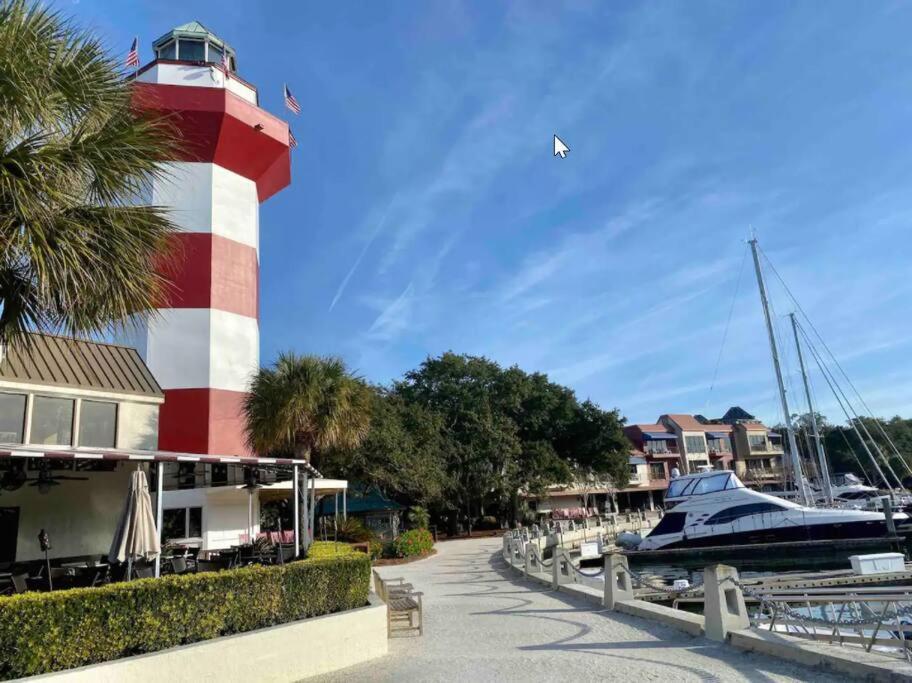 In The Heart Of Harbour Town 2Br 2Ba Pool Access Close To Beach Hilton Head Island Kültér fotó